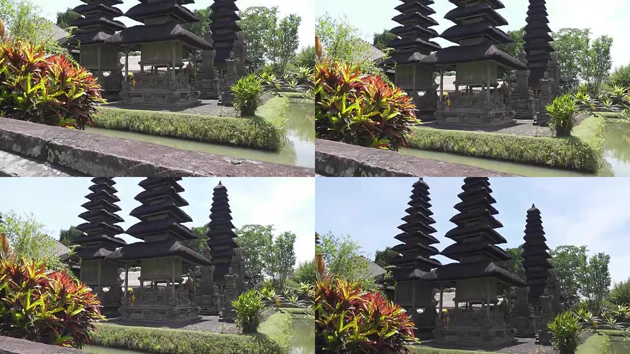 印度尼西亚巴厘岛塔曼阿云寺，晴天的全景