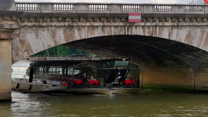法国巴黎游船，塞纳河，旅游