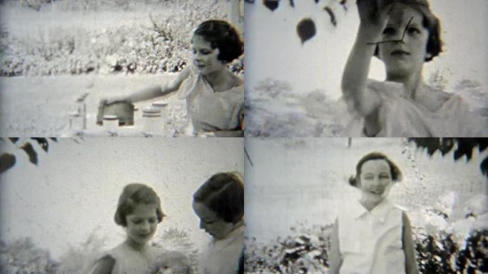 1937: 女同学在户外后院玩娃娃。