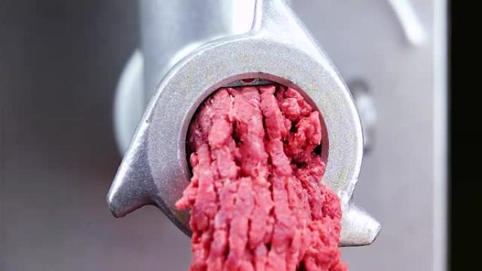 使用绞肉机制备碎肉