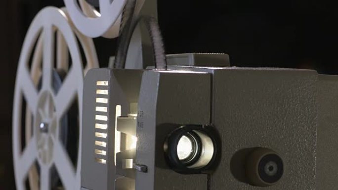 业余电影院。8毫米胶片的投影仪。20世纪60年代，20世纪70年代，20世纪80年代年。家庭影院。电
