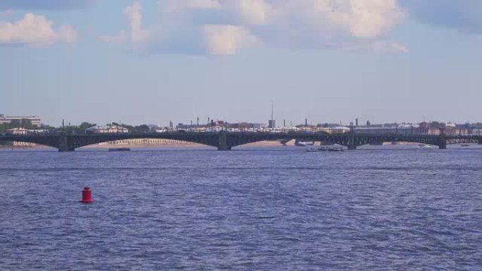 圣彼得堡的三一桥