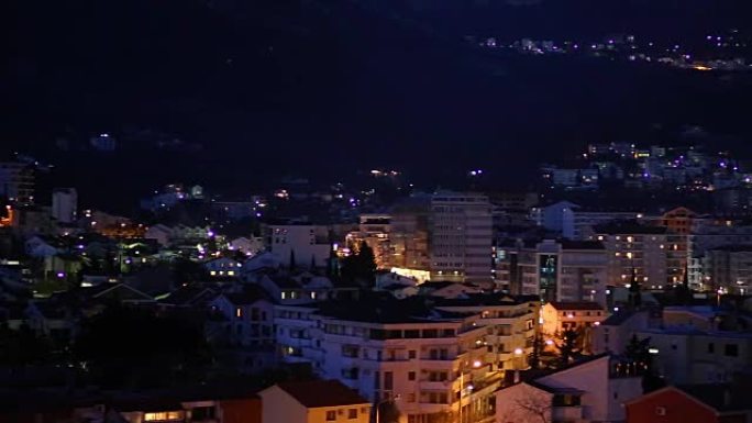 黑山的夜晚布德瓦。新城镇，最高处的景色
