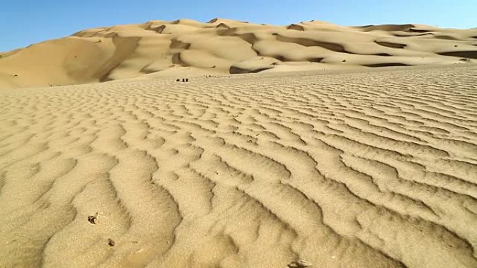 阿曼的沙尘沙丘和风的抽象运动