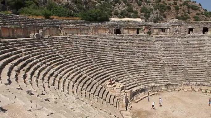 古希腊罗马圆形剧场。迈拉旧名-土耳其德姆雷