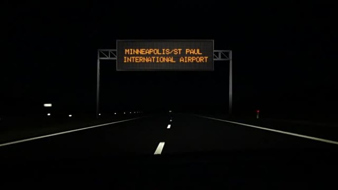 明尼阿波利斯圣保罗国际机场数字路标和入口标志。
