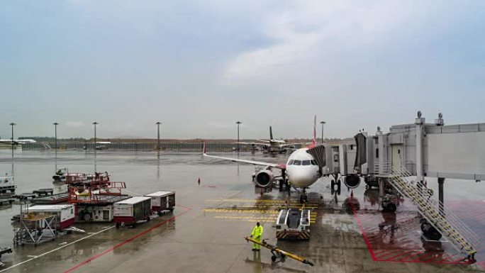 樟宜机场的一架飞机在新加坡登机