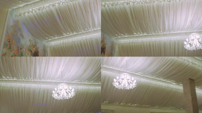 假日婚礼餐厅的白色吊灯