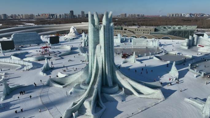 原创 哈尔滨冰雪大世界冰雕航拍景观