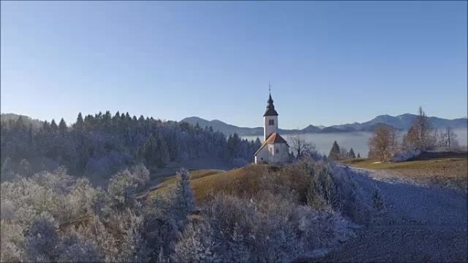 山上的教堂-斯洛文尼亚无人机镜头