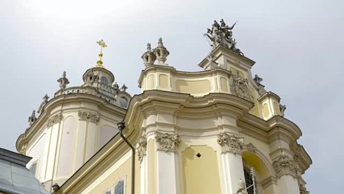 圣洁的尤里·利沃夫·雷恩桑教堂