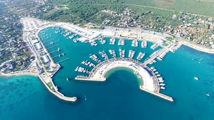 克罗地亚苏科桑市著名达尔马提亚游艇目的地的鸟瞰图