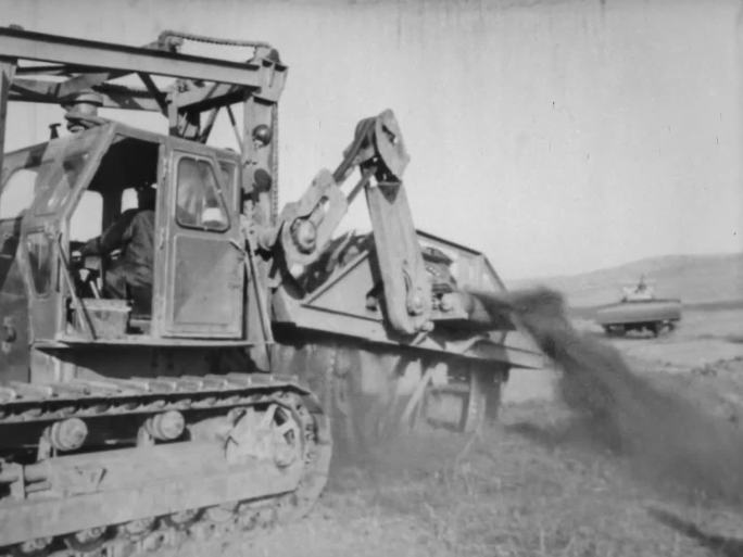 1968年苏联 机械化铺设管线