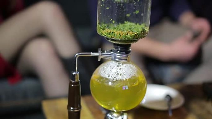 用原汁原味制作绿茶