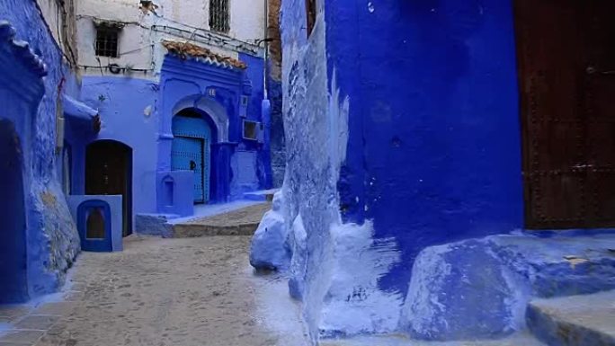 POV，走在蓝色小镇Chefchaouen Chaouen/摩洛哥，第一视角