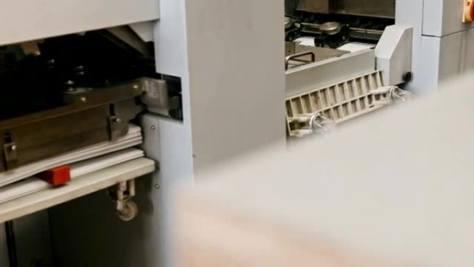 印刷测谎仪行业-折叠机和输送机