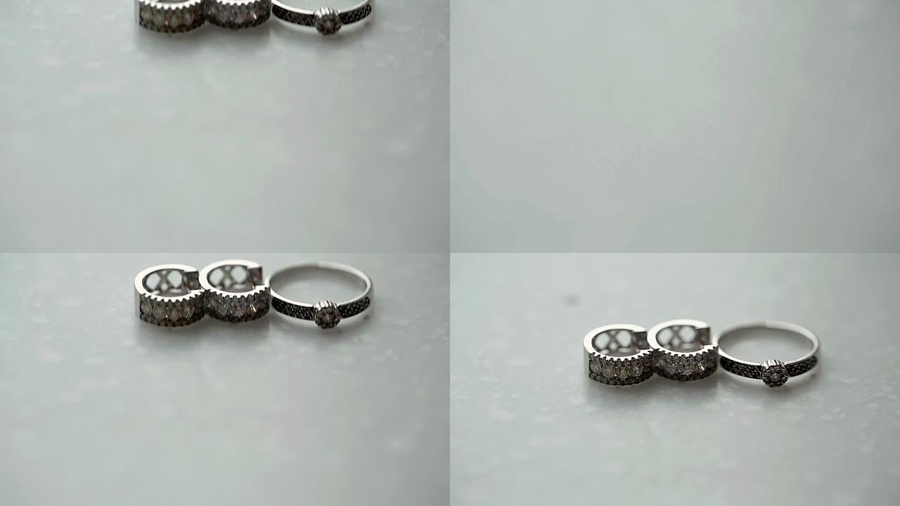 金戒指和钻石耳环