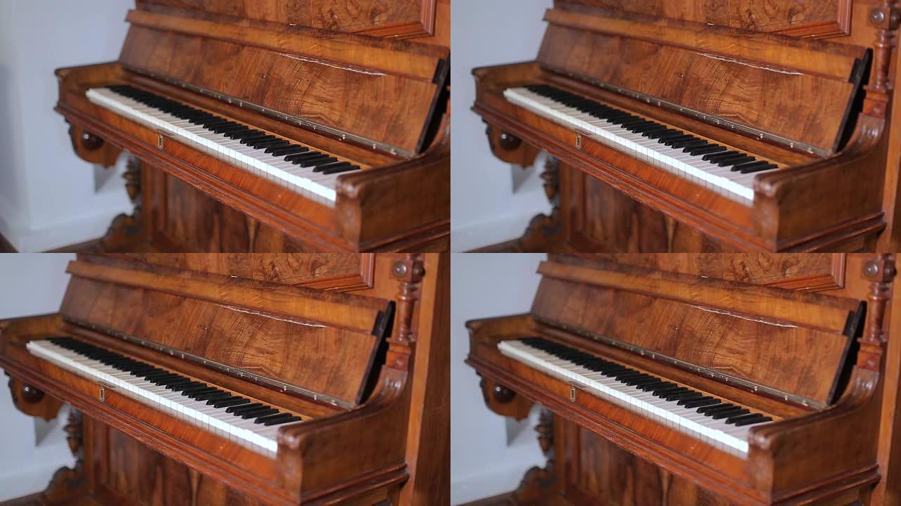 旧钢琴琴键的镜头