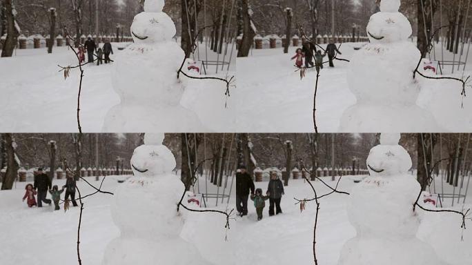 冬天公园里的雪人