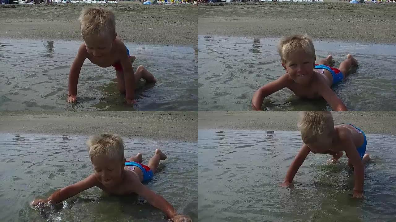 小男孩在小水里玩耍，慢动作