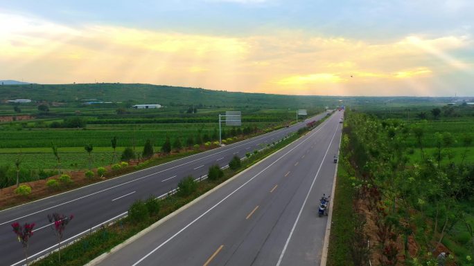 公路丁达尔光道路旅游公路四好农村路