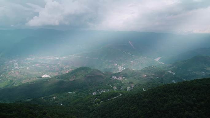 树林山水：4K超高清画质还原真实自然景观