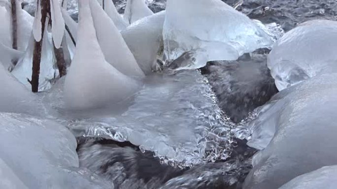 冬季布鲁克的天然冰层，冰铃，冰轮，埃尔萨瓦，溪流，自然奇观，4K