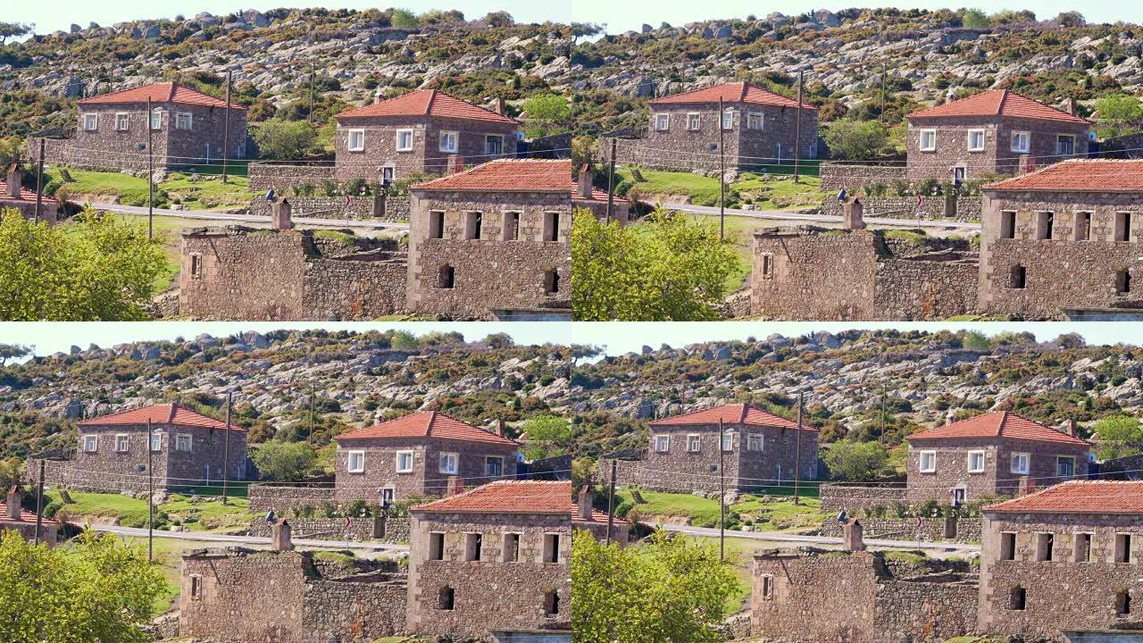 位于土耳其恰纳卡莱(Canakkale)的阿索斯(Assos)周围的古老土耳其村庄有传统的石头房屋