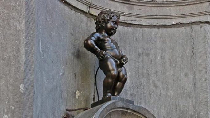 2015年，比利时布鲁塞尔，撒尿小童雕塑