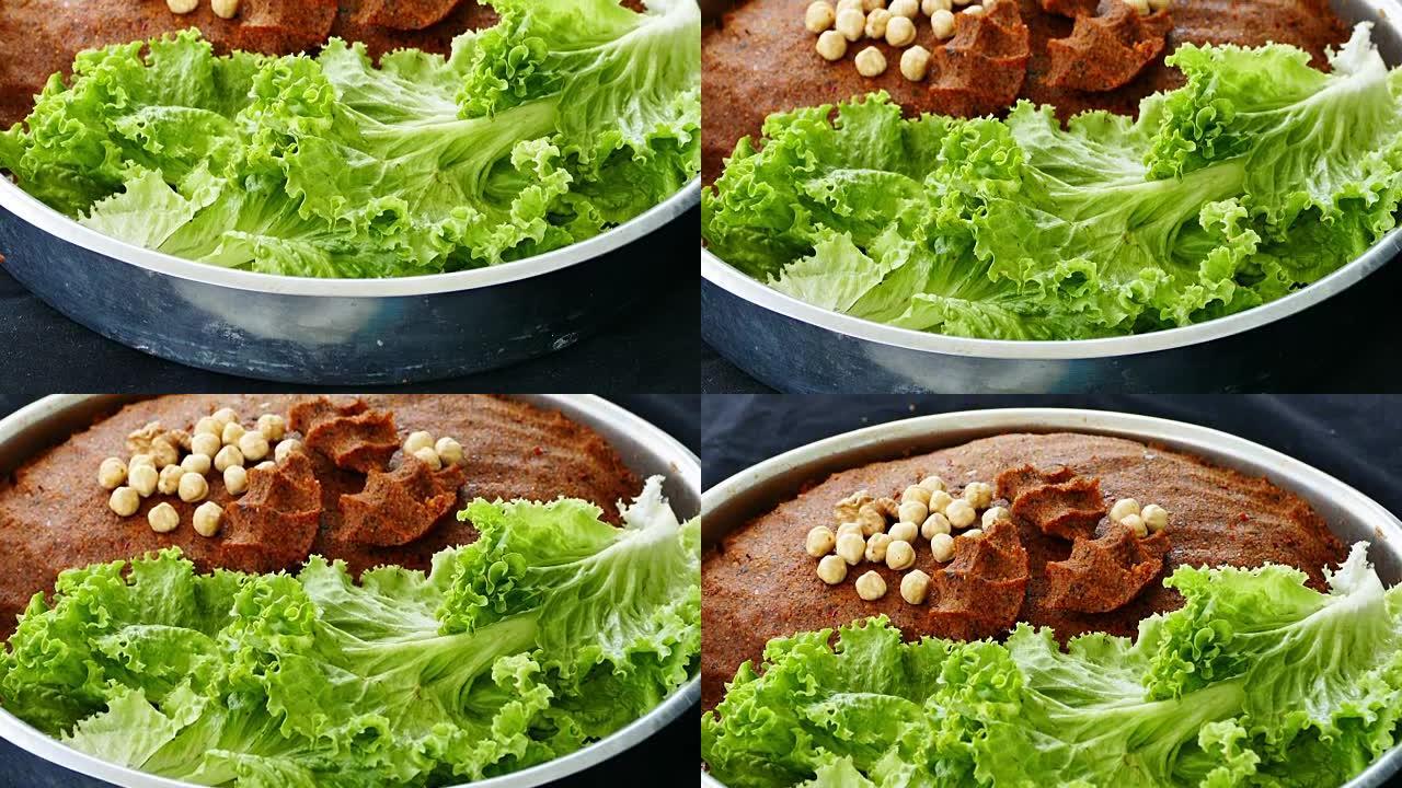 Cig kofte土耳其传统菜配生菜
