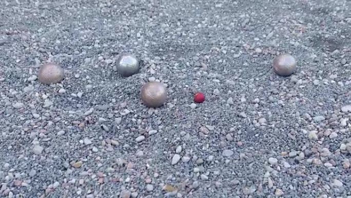 滚球滚球在砾石地面上