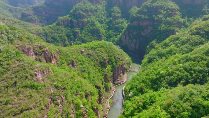 航拍洛阳新安县青要山风光