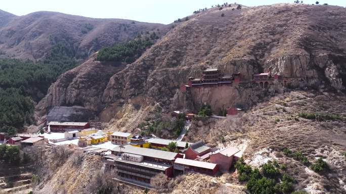 广灵圣泉寺小悬空寺航拍