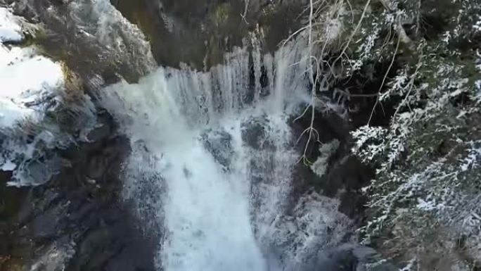 拉里奥哈的瀑布