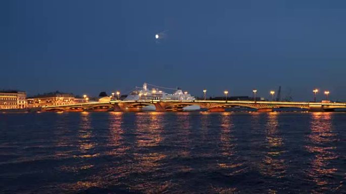圣彼得堡邮轮夜堤