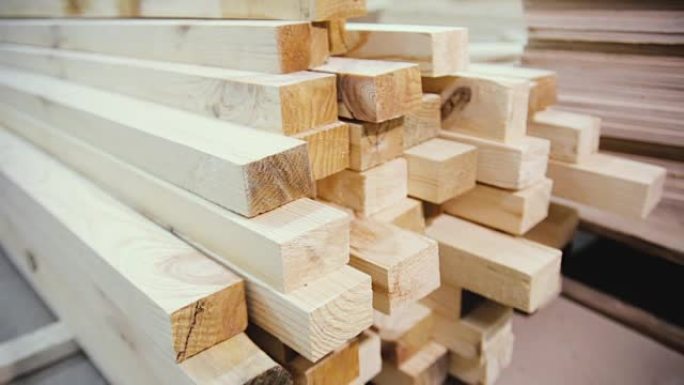 木材工厂库存和木材板与自然业务出口。