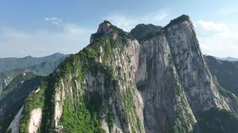 华山航拍_3840X2160_高清视频素材下载(编号:13540018)_实拍视频_光厂(VJ师网) www.vjshi.com