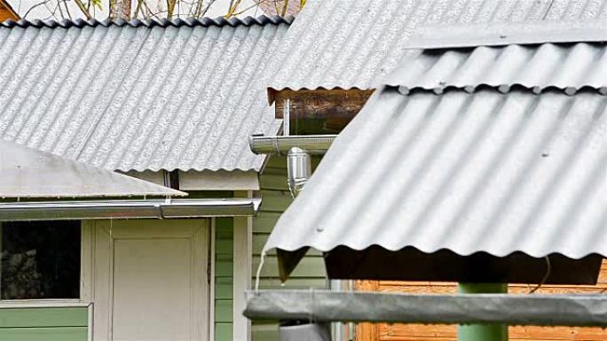 屋顶雨水排水管