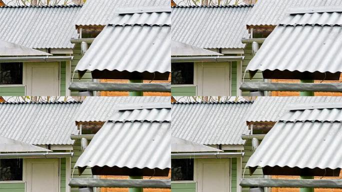 屋顶雨水排水管