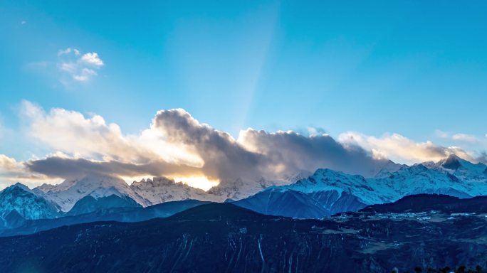 梅里雪山日落延时