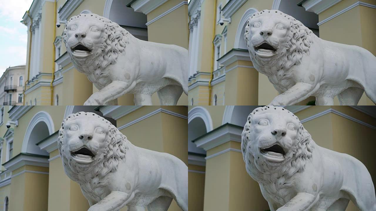 狮子的白色石雕