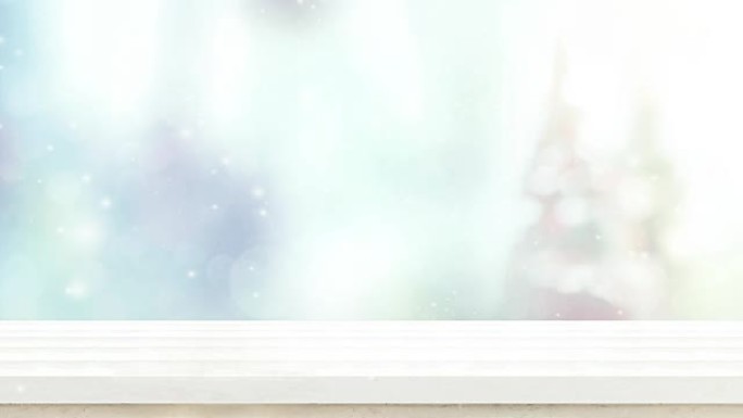 空的白色木质桌面和积雪，带有模糊的圣诞树bokeh灯光背景，产品或设计展示的背景模板，食品支架模型