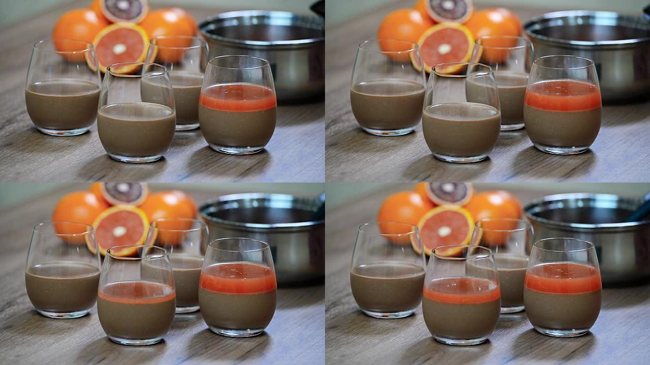 用橙色果冻制作巧克力奶油布丁