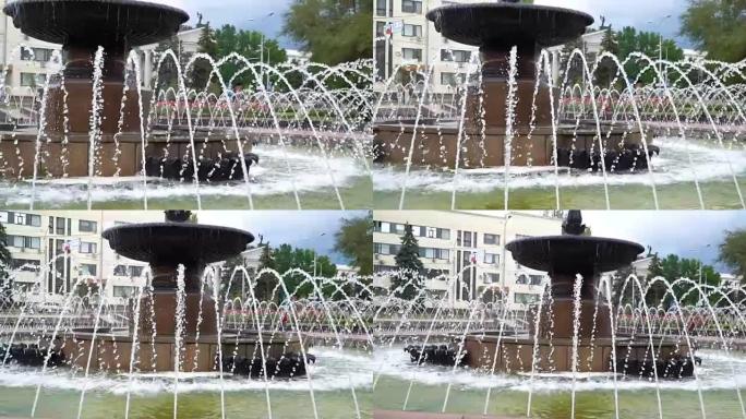 城市中心的夏季喷泉