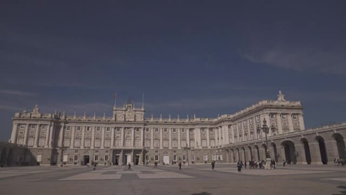 马德里皇家帕拉西奥 (Palacio Real de Madrid)，马德里中部的主要旅游地标