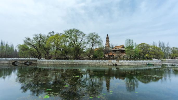 大同广灵水神堂春季多云风光延时视频