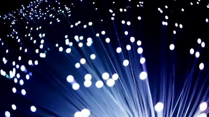带有光纤褪色效果的蓝色渐变增长束的详细信息背景，用于高速互联网连接的技术快速光信号，放大摄像头