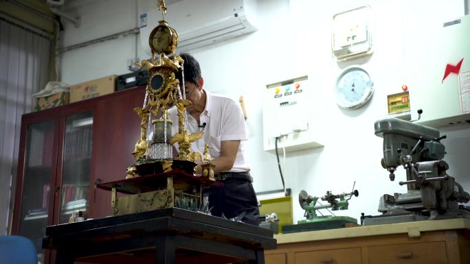 钟表修复 手艺人 传统文化