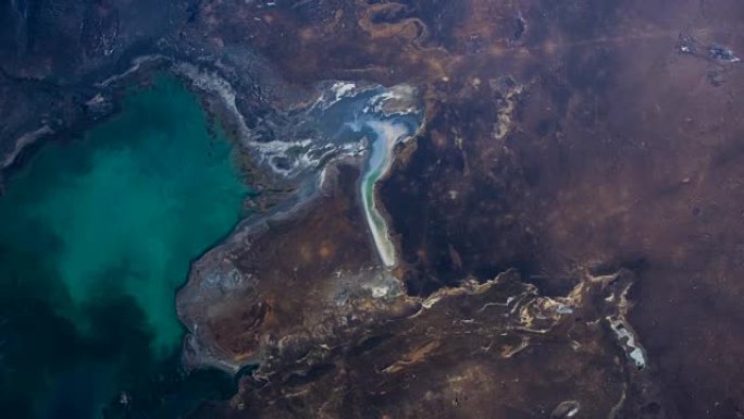 在国际空间站飞越地球。从太空鸟瞰图。