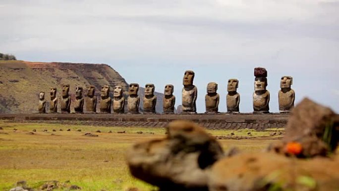 复活节岛Moai在阳光下